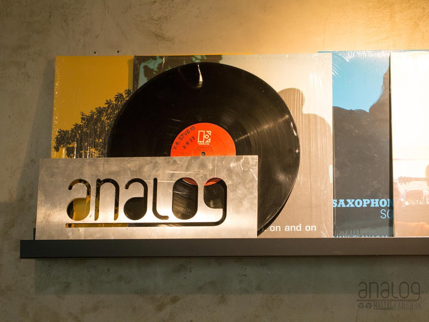 בנגקוק Analog Hostel מראה חיצוני תמונה
